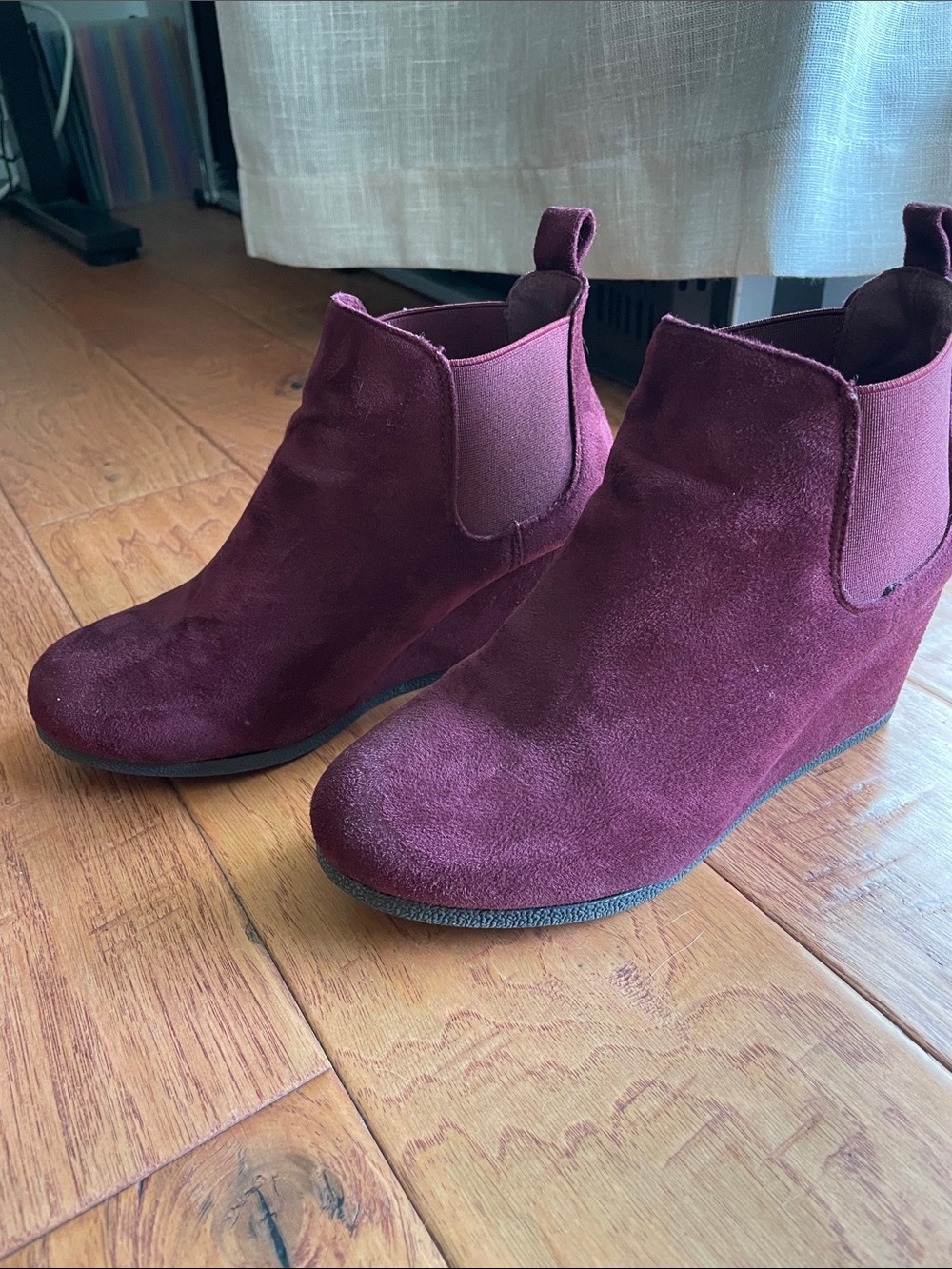 Maurices Wine Suede Wedge Ankle Booties sz 7